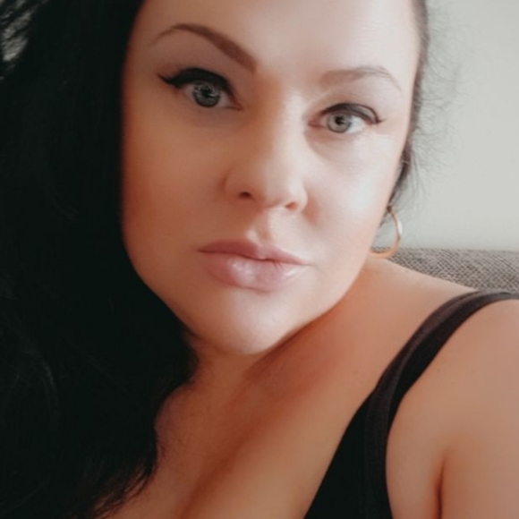 Meet your Posher, Ruth - Picture 2 of 8